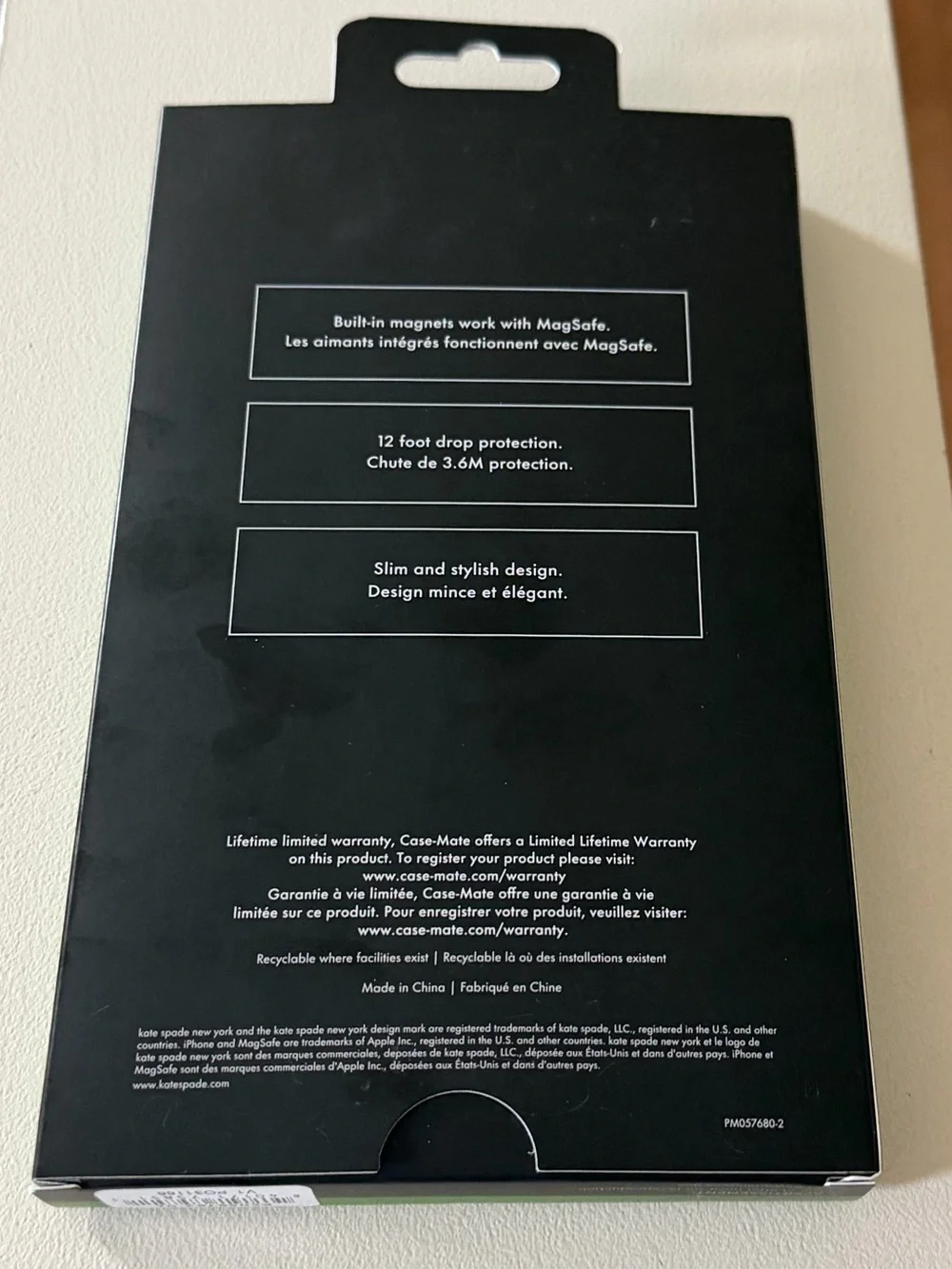 Brand new”Kate Spade”phone case for iPhone 17 Pro Max (MagSafe,12ft drop protec)